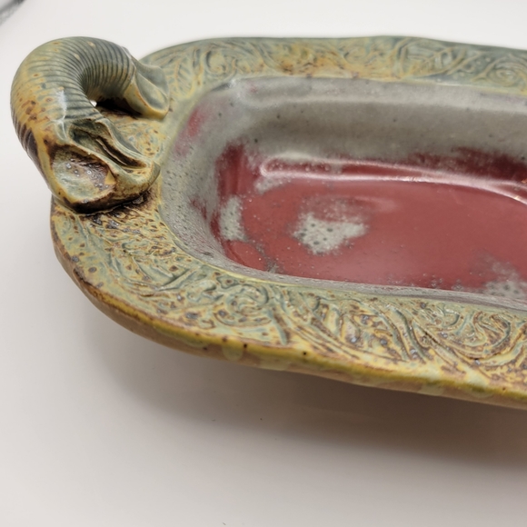 Mud Dabbers Pottery Trinket Dish or soap dish. Handcrafted. - Picture 2 of 8